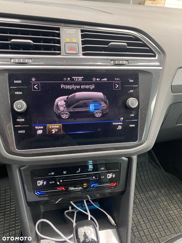 Volkswagen Tiguan - 25