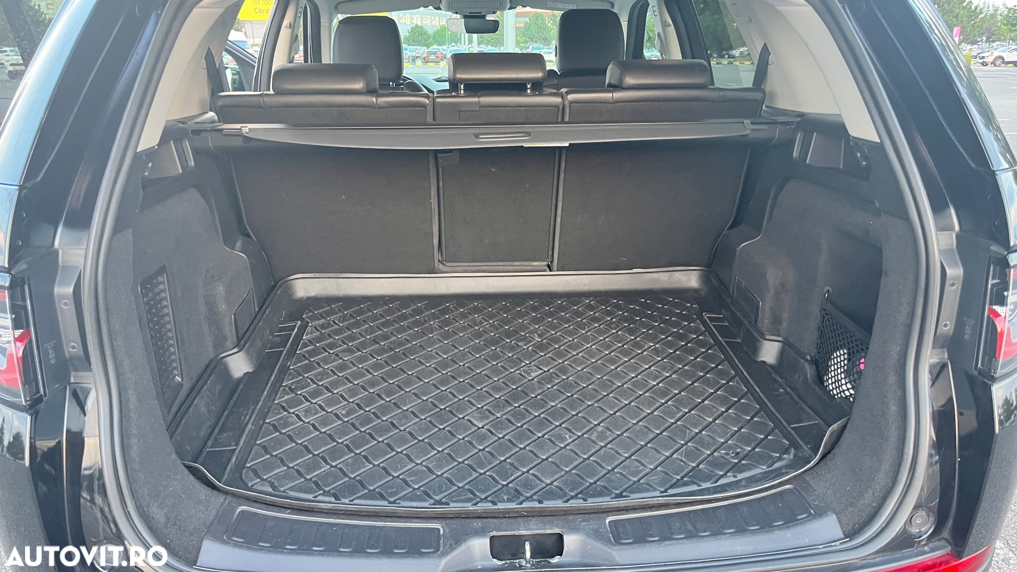 Land Rover Discovery Sport 2.0 D165 MHEV - 8