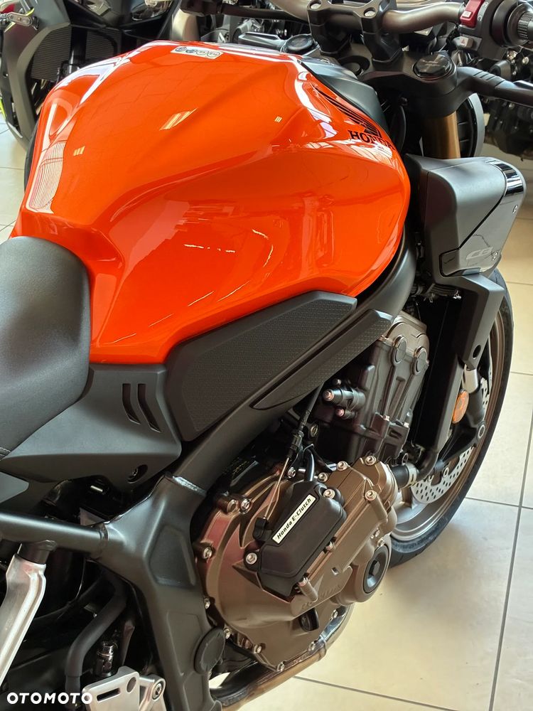 Honda CB - 6