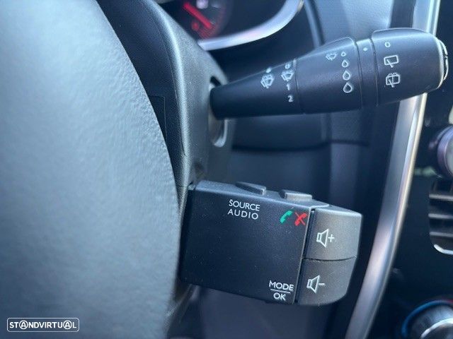 Renault Clio 0.9 TCe Limited - 24