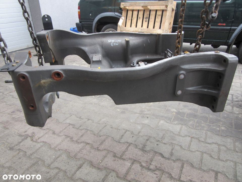 Wspornik przedniego mostu kołyska 0011287972 Renault Claas Ares Axion Arion 620 630 640 650 - 3