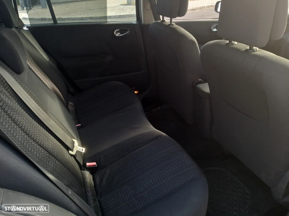 Renault Mégane Break 1.5 dCi Confort - 8