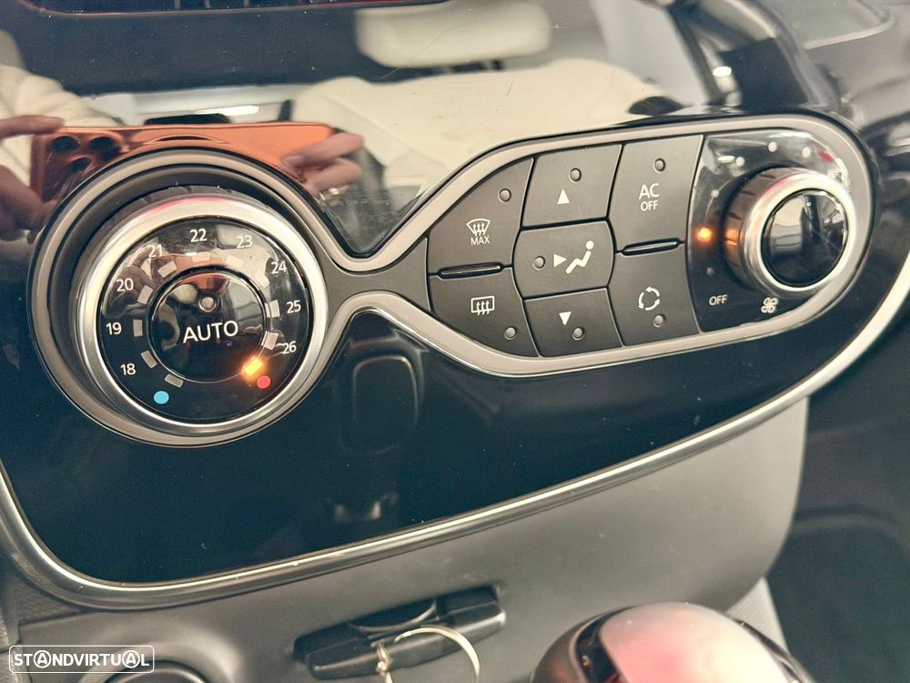 Renault Clio 1.2 TCe Initiale Paris EDC - 23