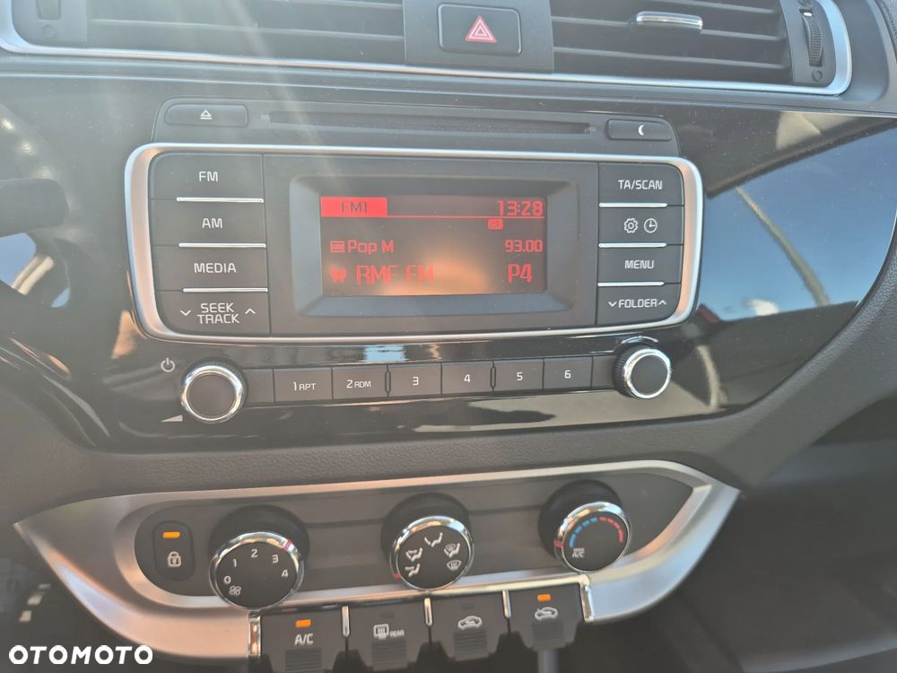 Kia Rio 1.2 M - 19