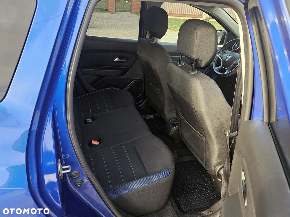 Dacia Duster 1.0 TCe SL Celebration - 11