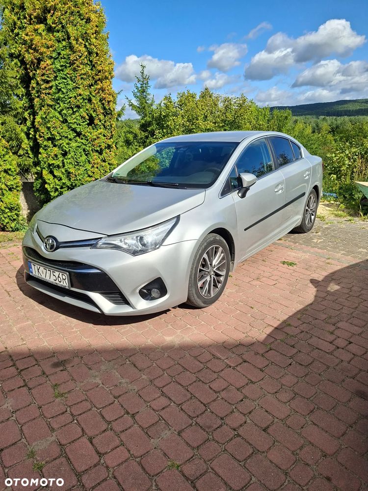Toyota Avensis 2.0 D-4D Premium - 1