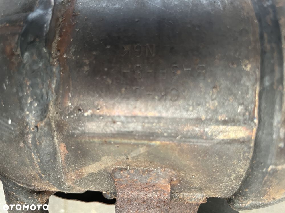 Kolektor wydechowy katalizator 1.6 E-TECH Renault Clio V CAPTUR II - 3
