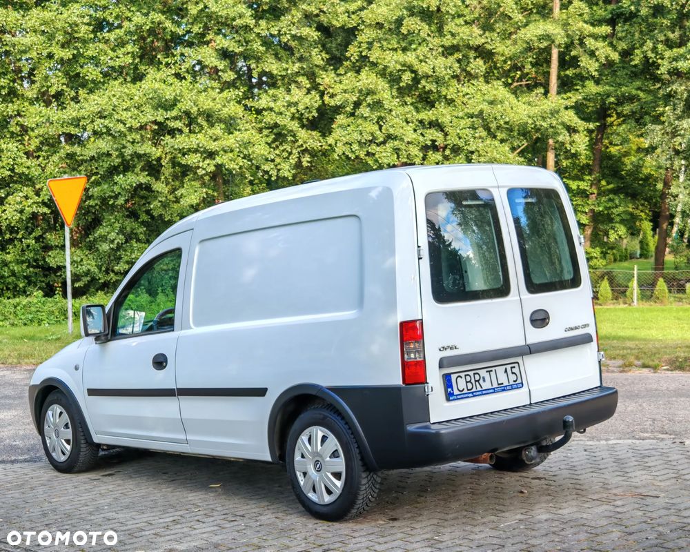 Opel Combo C - 4