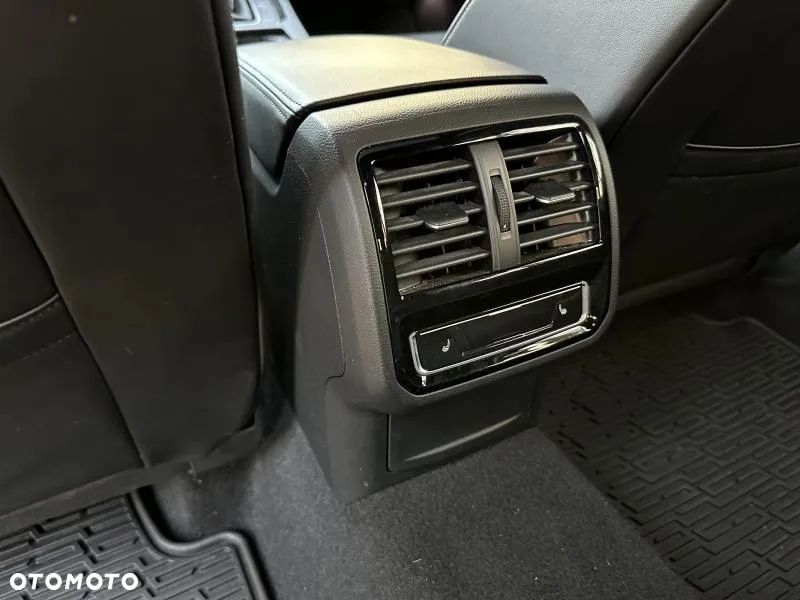 Volkswagen Arteon 2.0 TSI DSG R-Line - 22