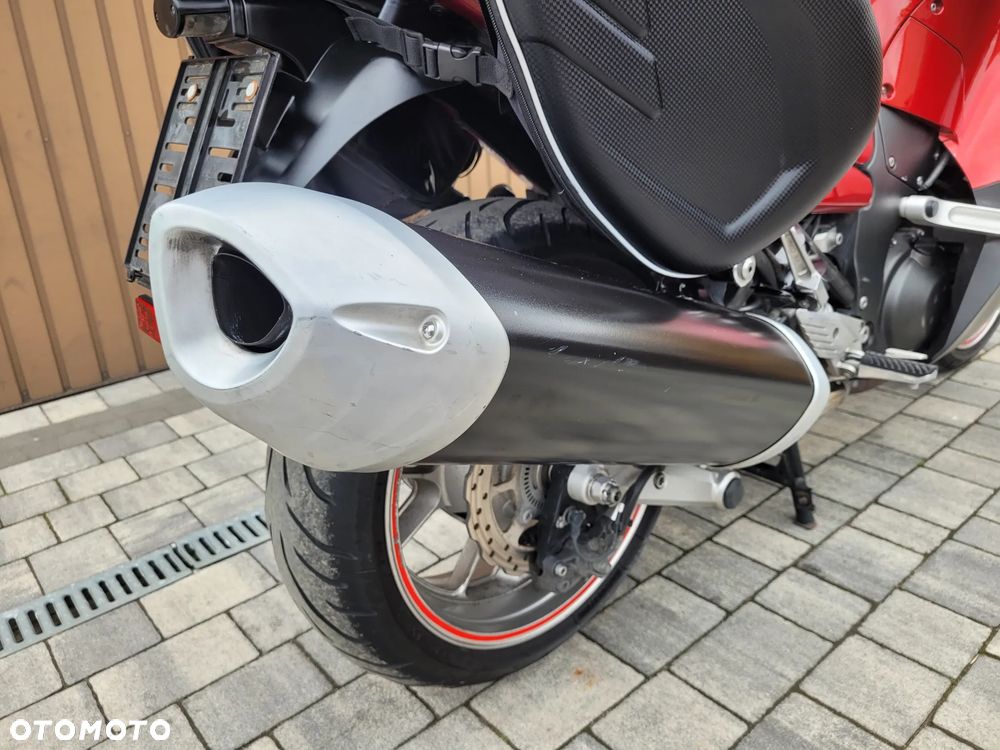 Kawasaki GTR - 18