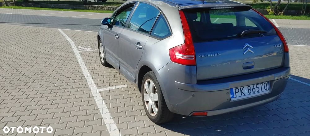 Citroën C4 1.6 HDi FAP EGS6 Confort - 5