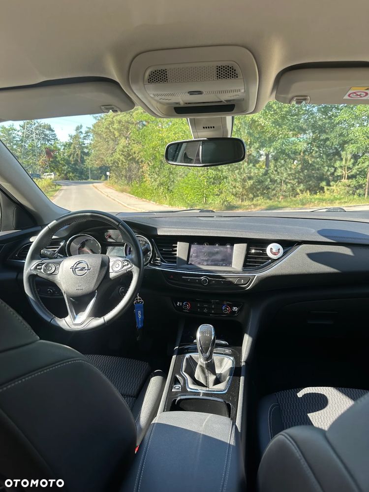 Opel Insignia - 12