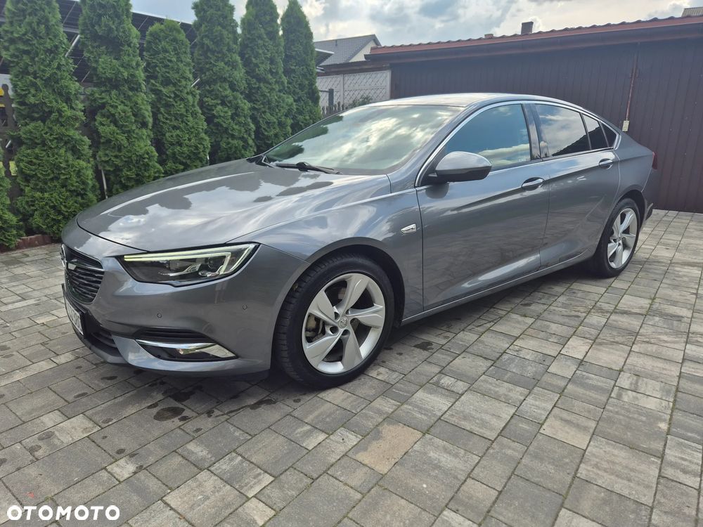 Opel Insignia - 1