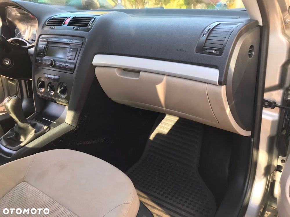 Skoda Octavia - 35