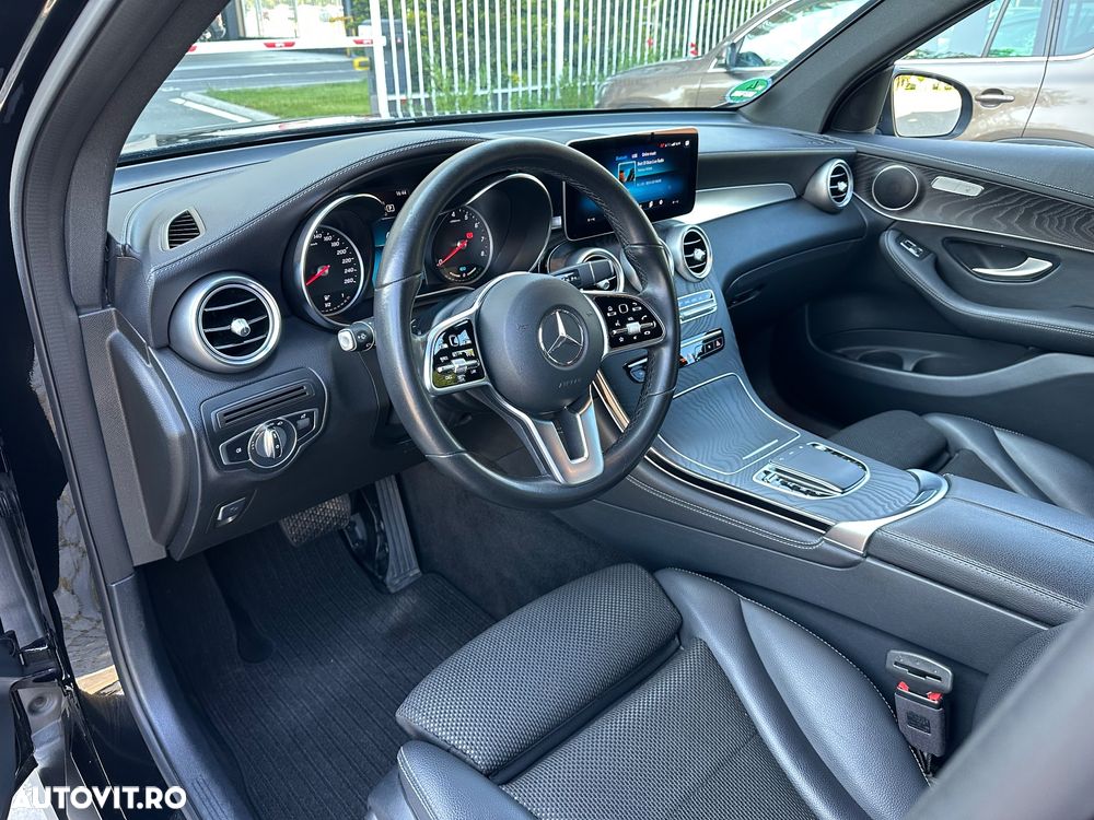 Mercedes-Benz GLC 250 4MATIC 9G-TRONIC - 10