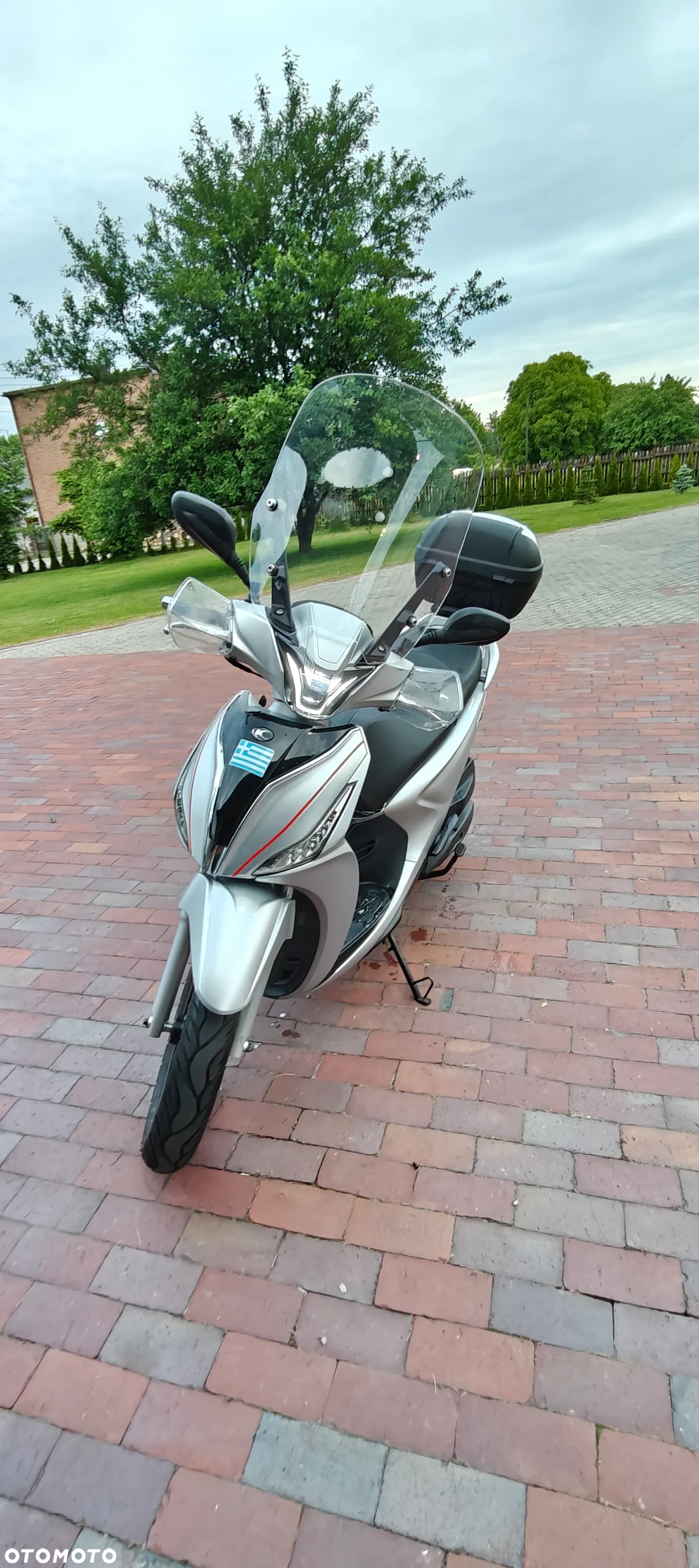 Kymco People - 8