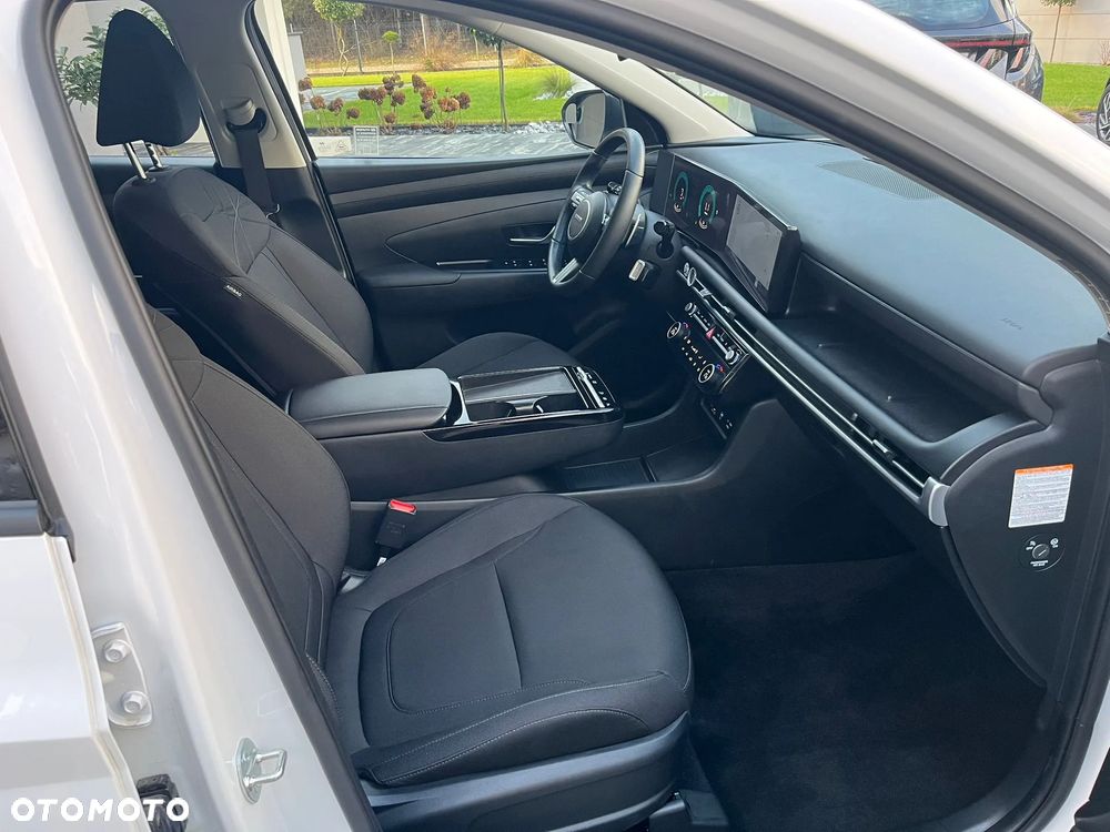 Hyundai Tucson 1.6 T-GDi HEV Smart 2WD - 23