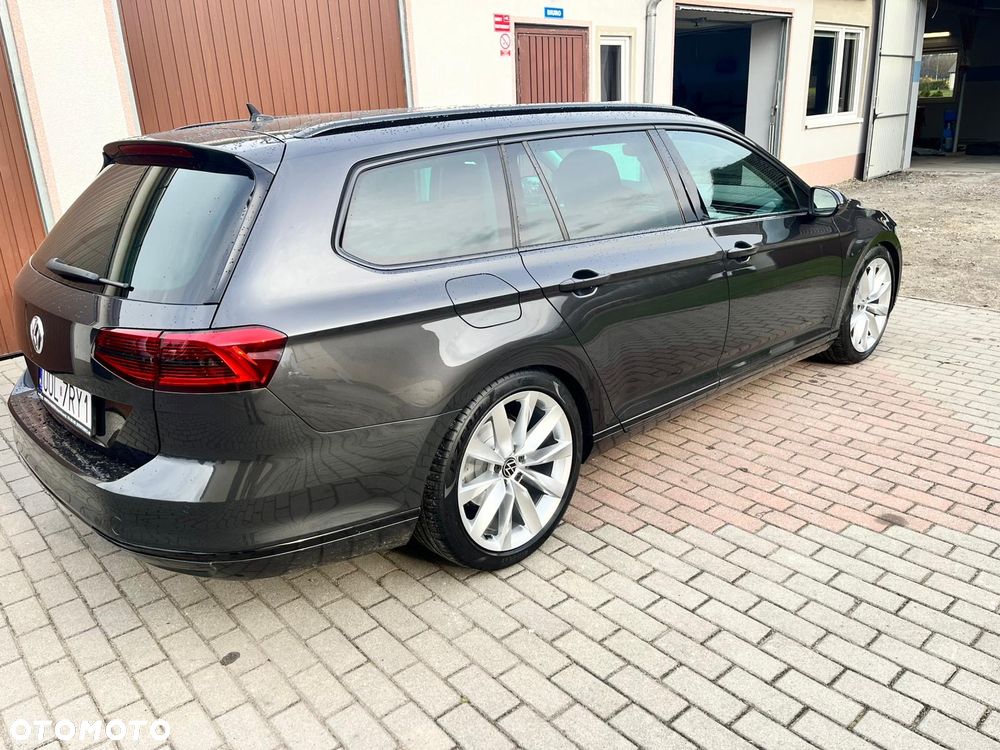 Volkswagen Passat - 28
