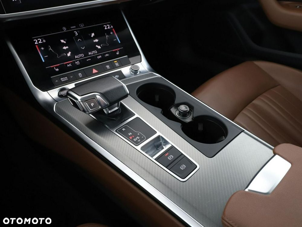 Audi A6 Avant TDI mHEV S tronic - 29