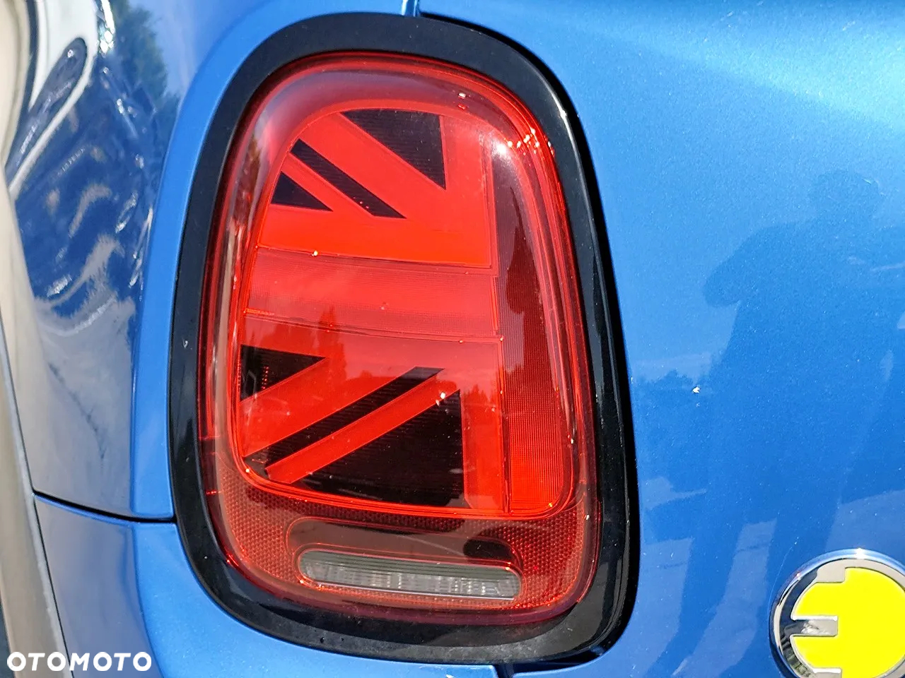 MINI Cooper SE Classic Trim - 12