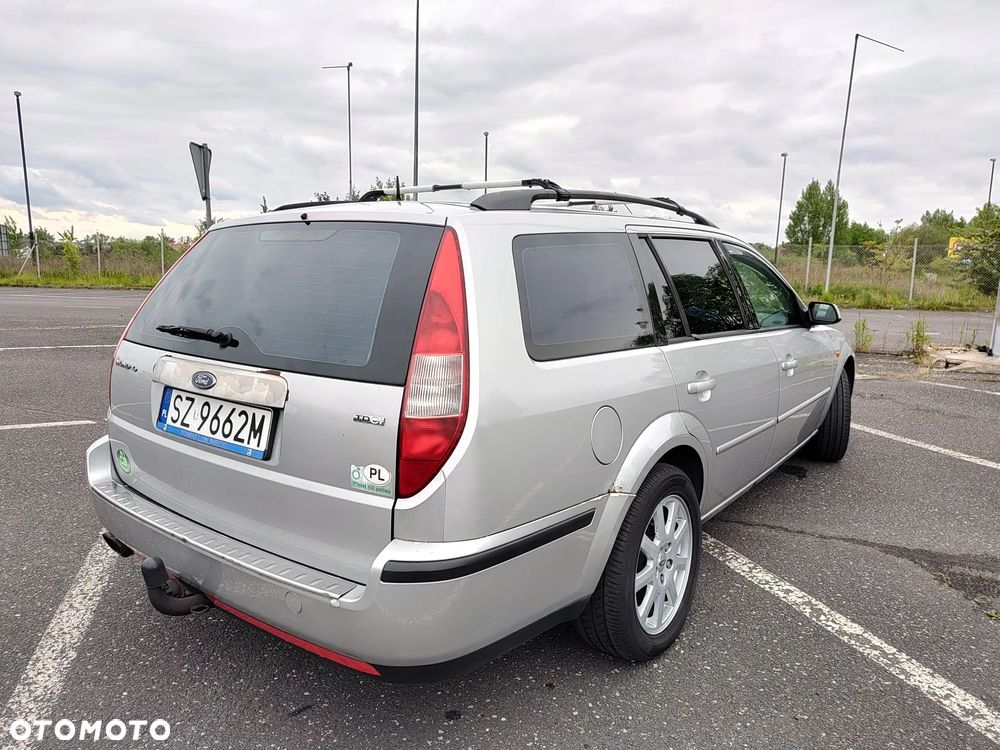 Ford Mondeo 2.0 TDCI DPF Trend - 10