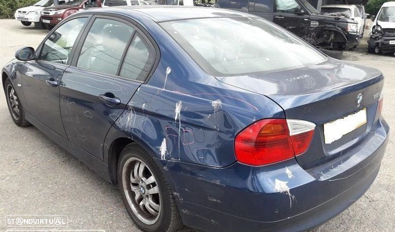 BMW E90 320 d de 2006 disponível para peças - 6