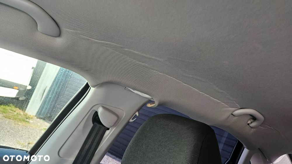 Volkswagen Passat - 18