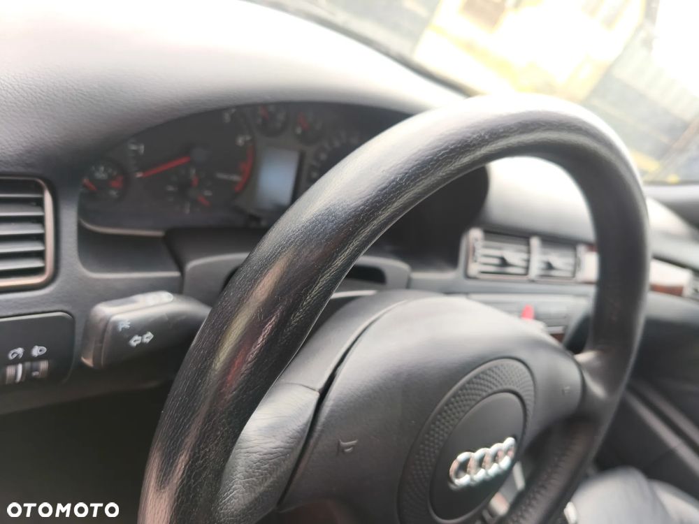 Audi A6 Avant 2.8 30V Quattro - 23