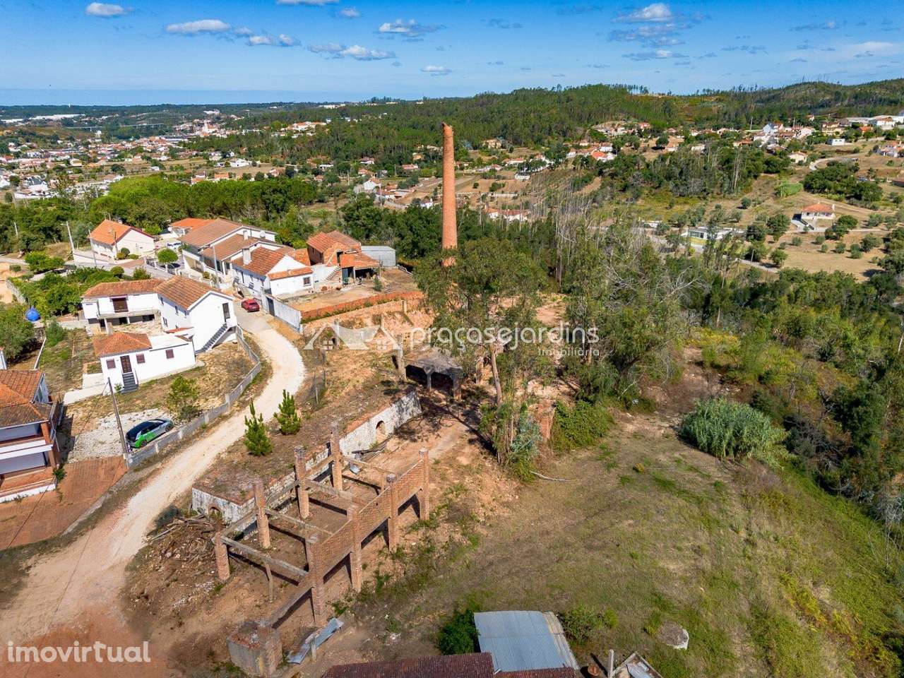 Antiga fábrica de cerâmica - Grande imagem: 3/26