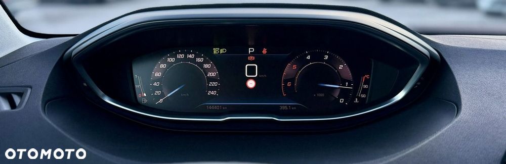 Peugeot 3008 1.5 BlueHDi Allure Pack S&S EAT8 - 21