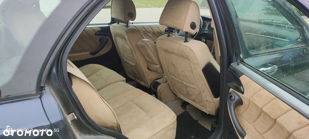 Lancia Lybra 1.9 JTD Emblema - 4