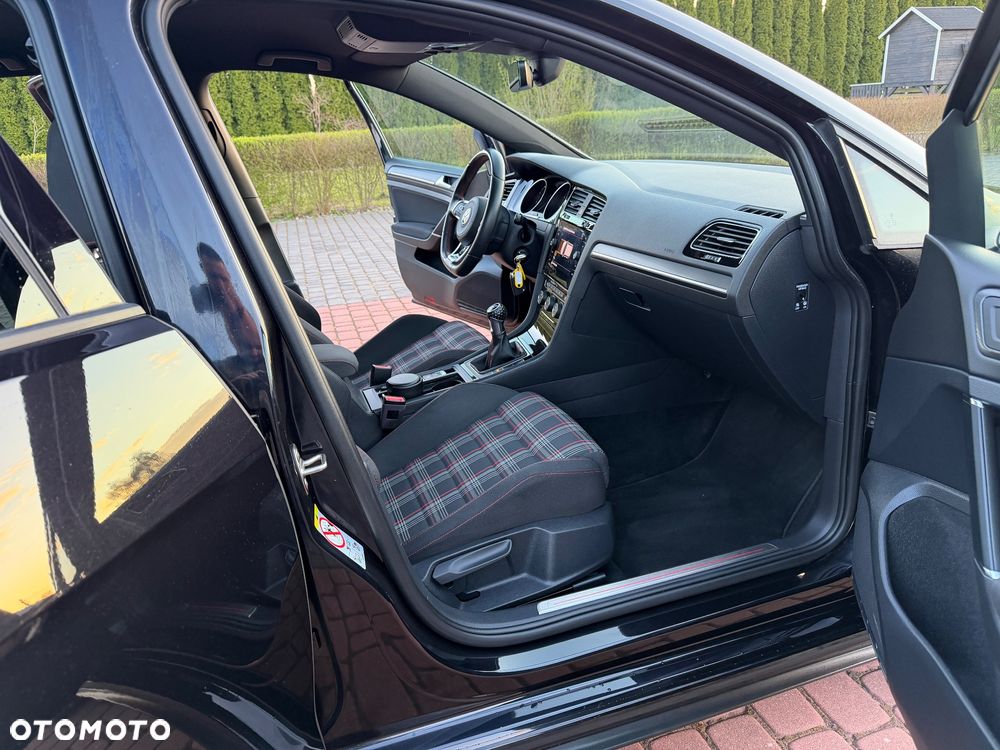 Volkswagen Golf 2.0 TSI BMT GTI Performance - 22