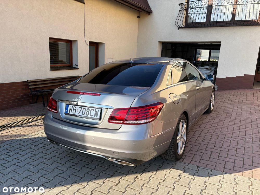 Mercedes-Benz Klasa E 250 7G-TRONIC - 5