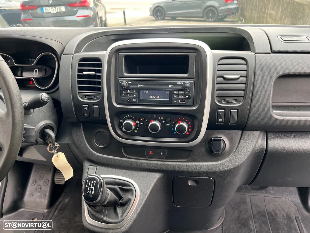 Renault Trafic 2.0DCi L2H1 - 12