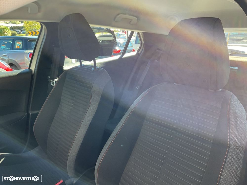 Peugeot 2008 1.2 PureTech Active - 22