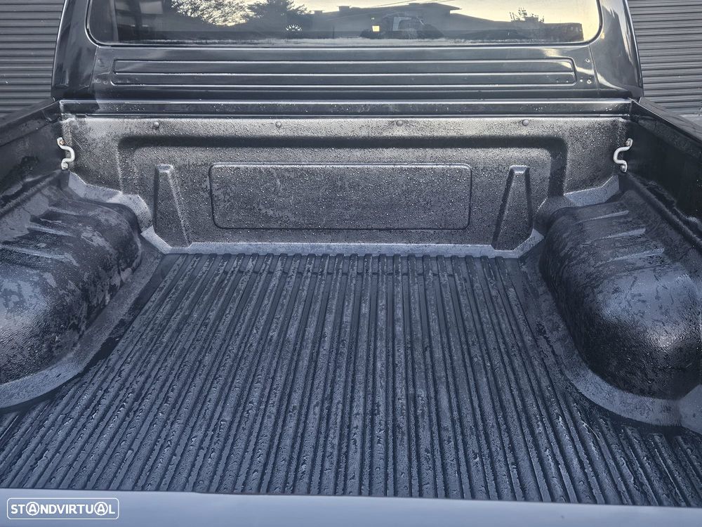 Toyota Hilux 3.0 D-4D 4WD CD Trac. PM+EP - 31