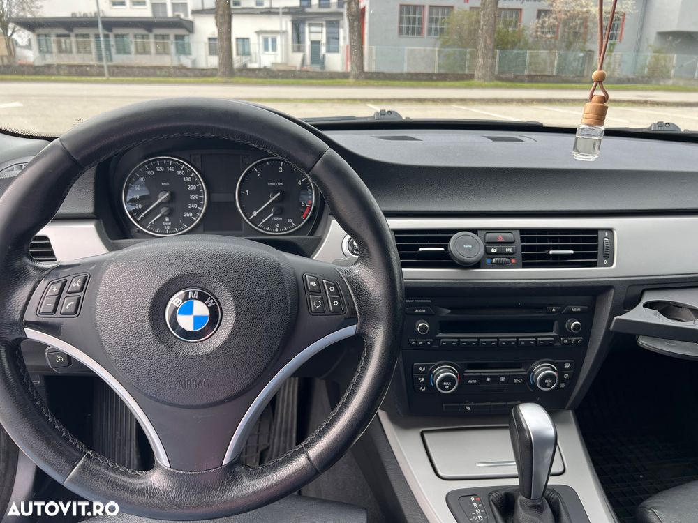 BMW Seria 3 320d DPF Aut. - 8