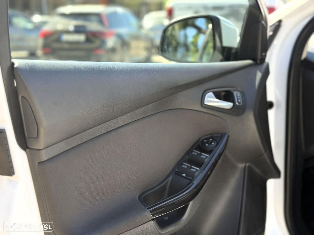 Ford Focus SW 1.0 SCTi Titanium Best - 17