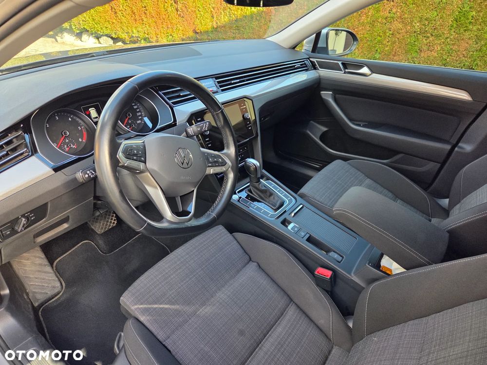 Volkswagen Passat 2022 photo 5