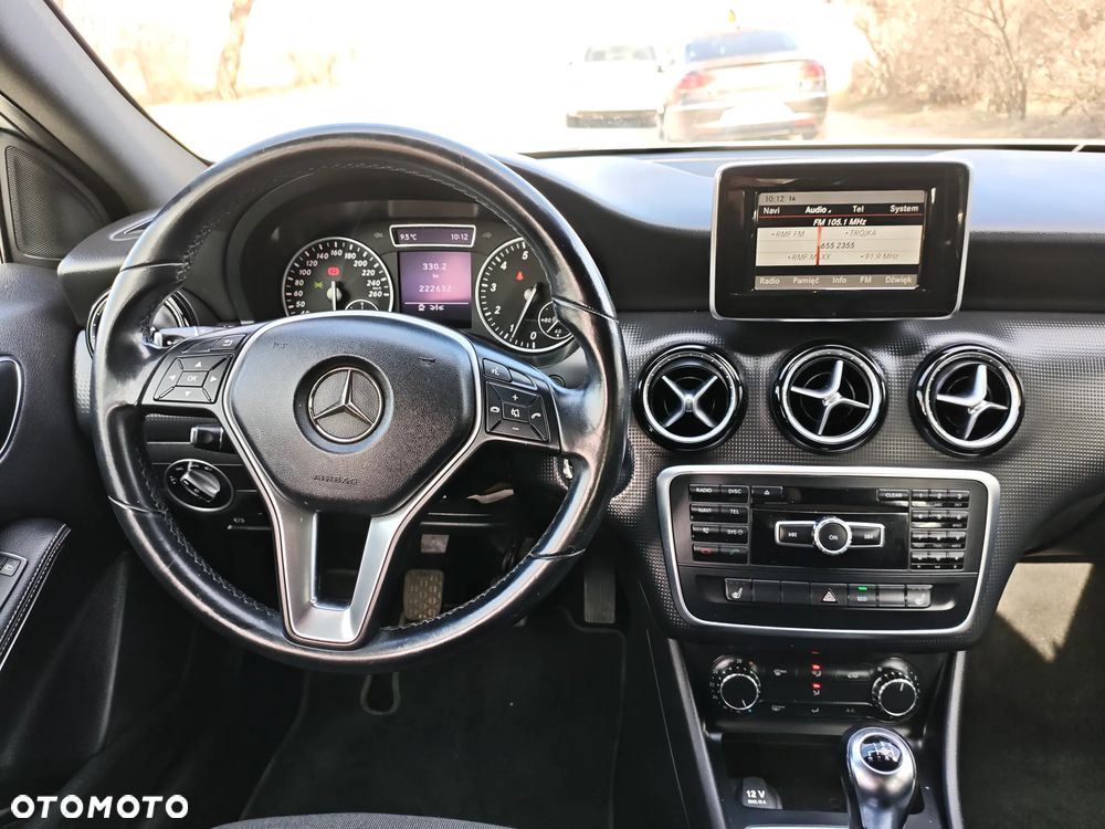 Mercedes-Benz Klasa A 180 (BlueEFFICIENCY) - 23