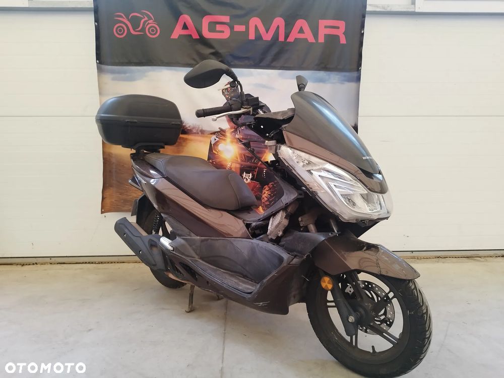 Honda PCX - 9