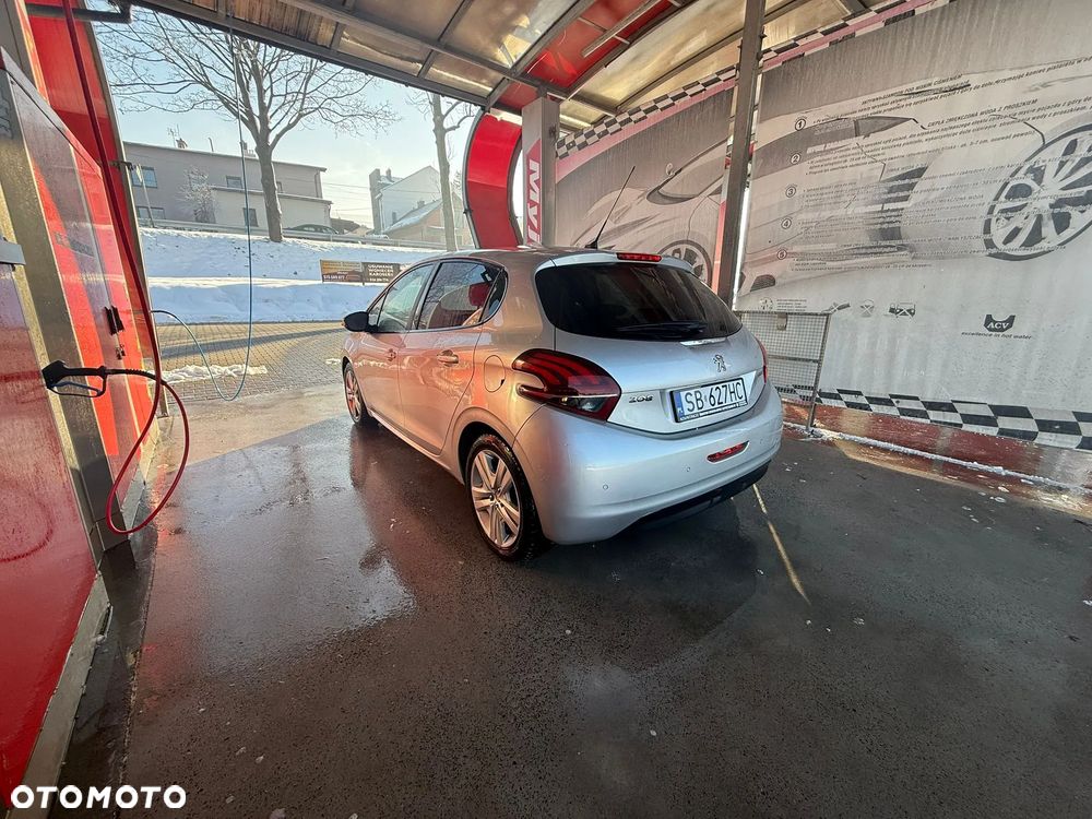 Peugeot 208 1.2 PureTech Style - 5