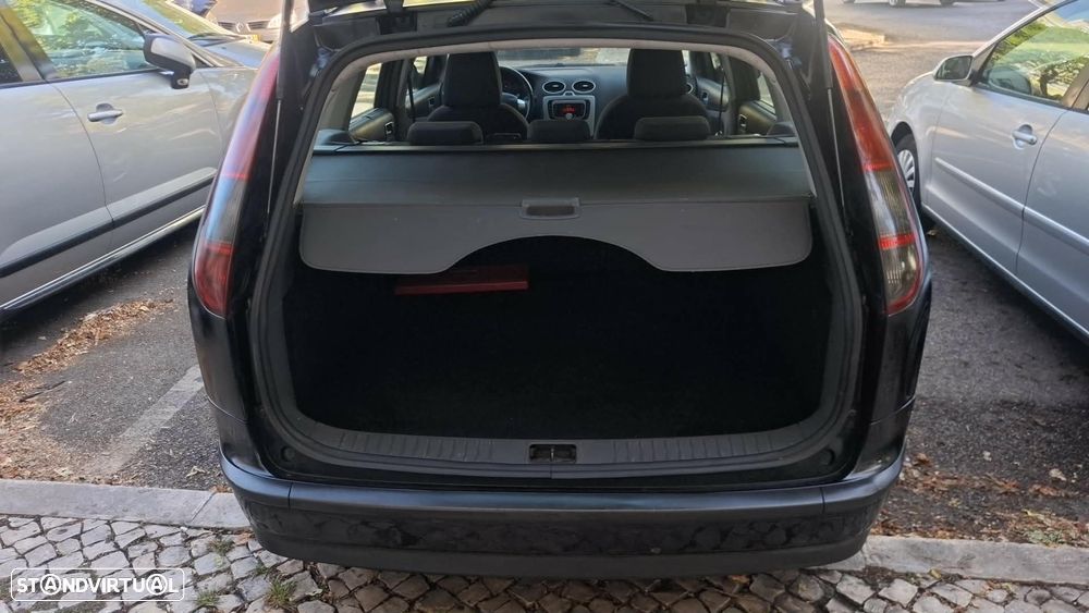 Ford Focus SW 1.6 TDCi Ghia - 8