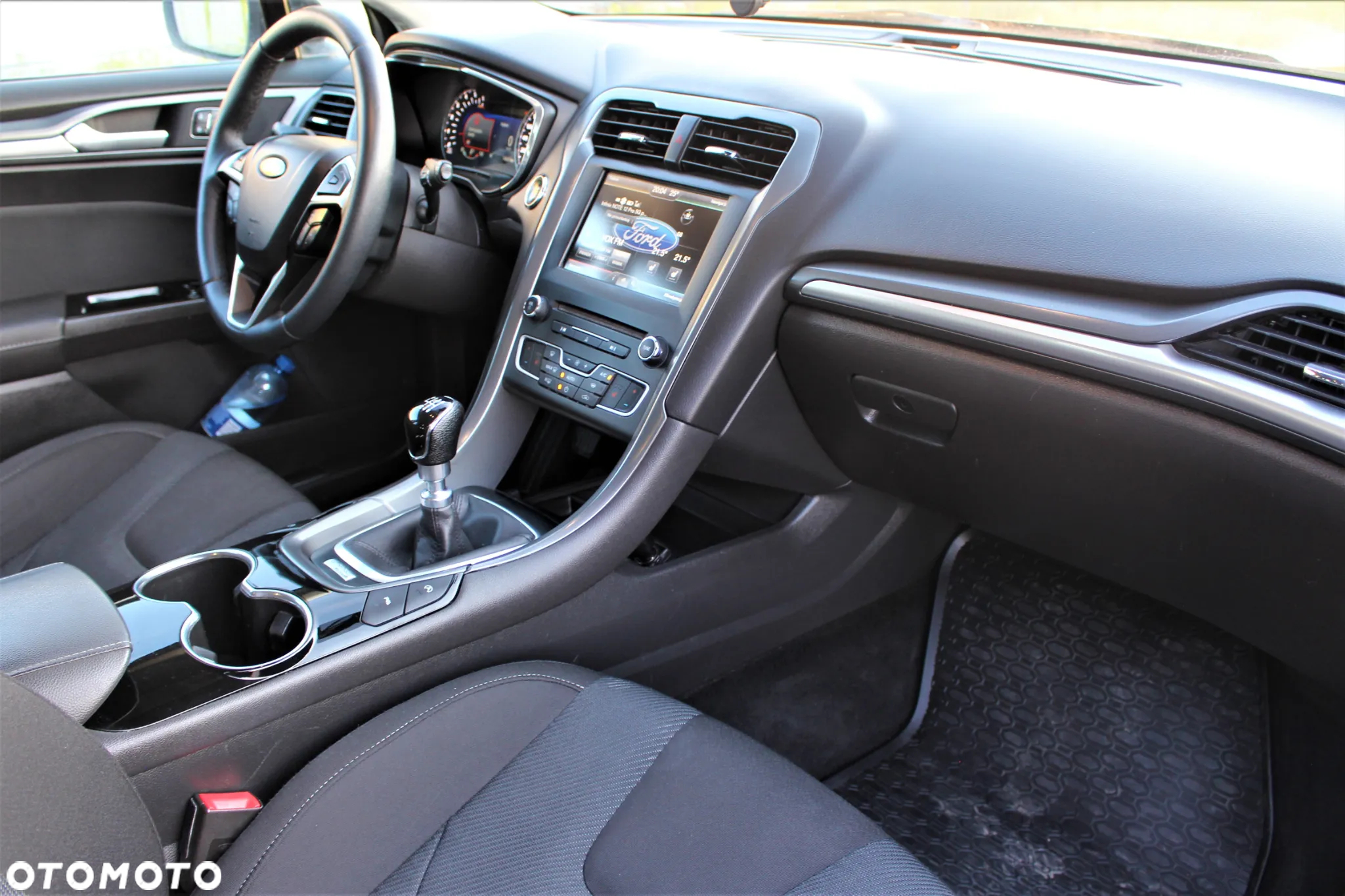 Ford Mondeo 2.0 TDCi Titanium - 21