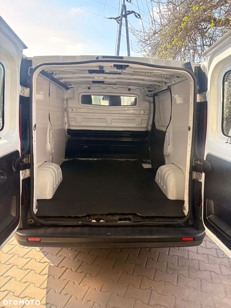 Renault Trafic - 31