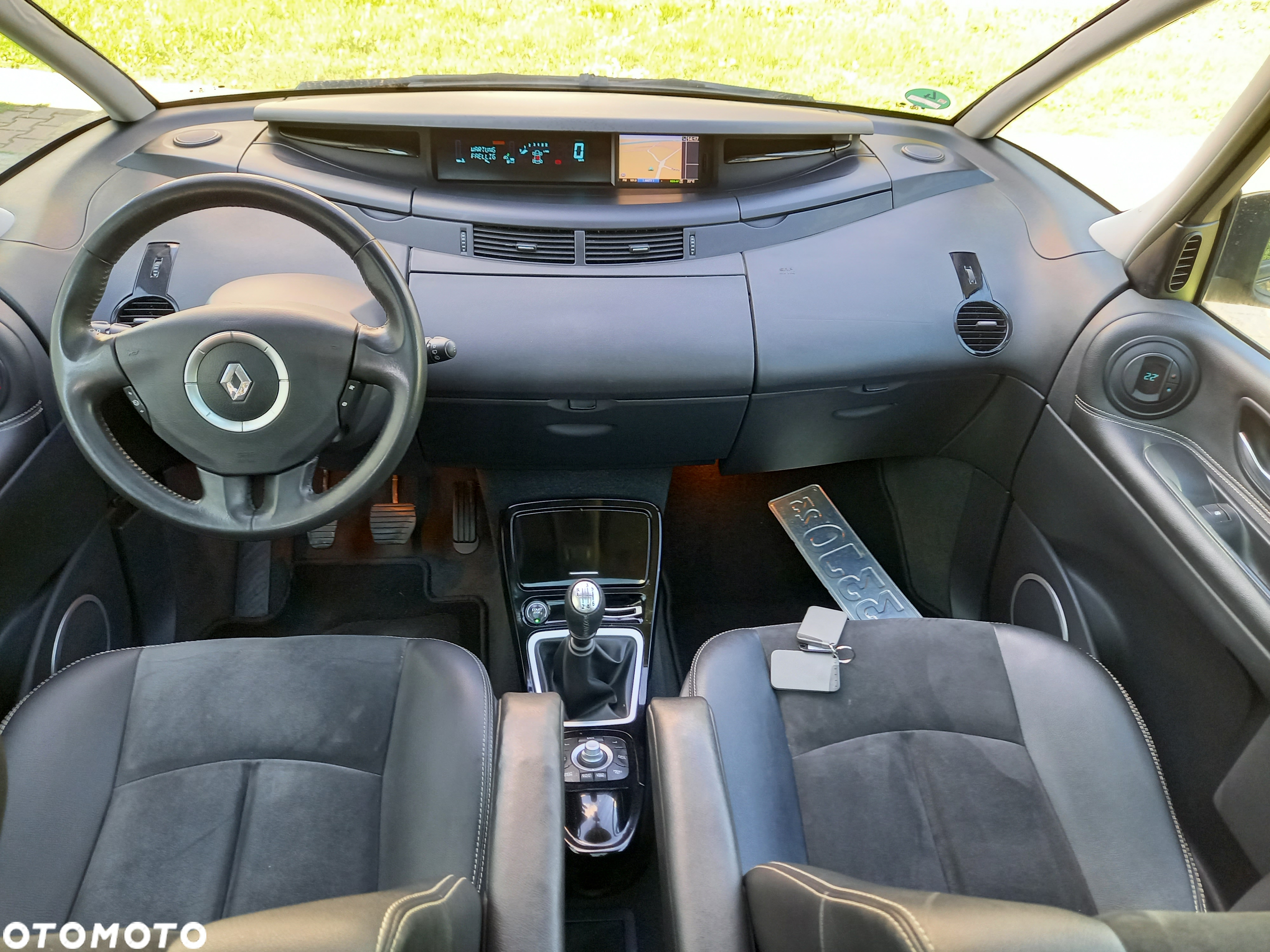 Renault Espace 2.0 dCi FAP Privilege - 17