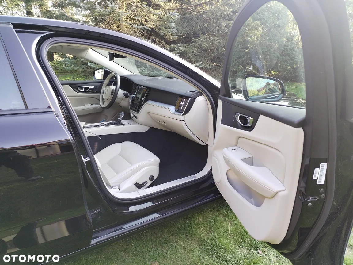 Volvo S60 T6 AWD Momentum Pro - 15