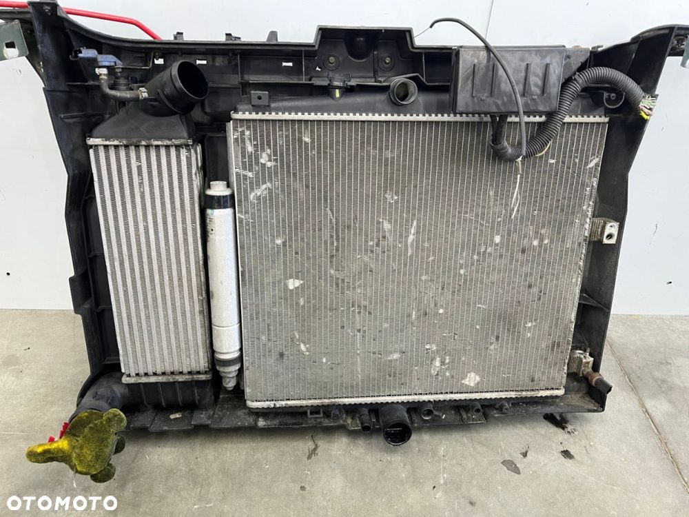 Pas przedni Peugeot 807 Citroen C8 Ulysse wiatraki chłodnice klimy wody intercooler wzmocnienie 2.0 - 7