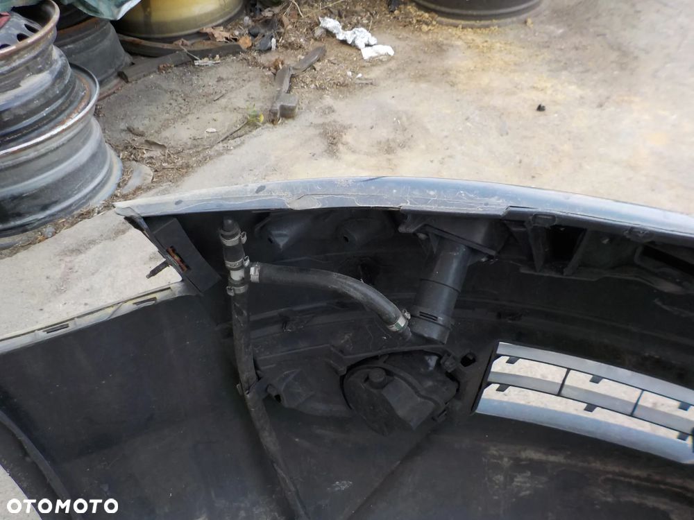 AUDI A6 C6 ZDERZAK PRZÓD SPRYSKI POD PDC LZ7Q - 14