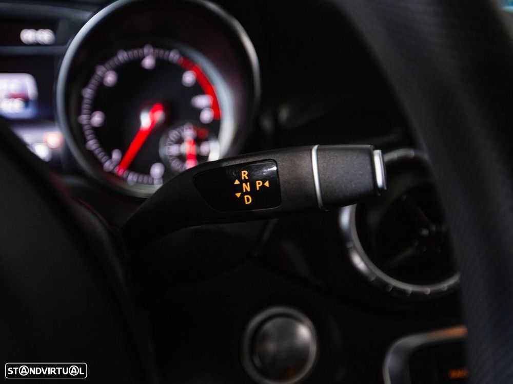 Mercedes-Benz CLA 200 - 16